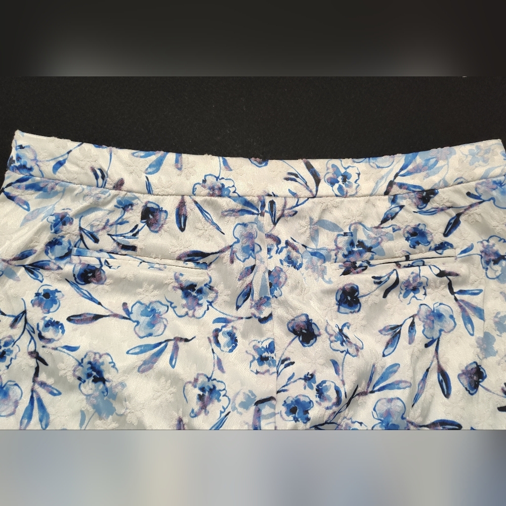 Karl Lagerfeld Women's White Blue Floral Jacquard Print Pants Slacks Size 10 - Picture 8 of 12